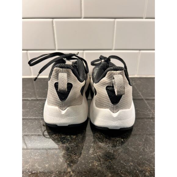 New Balance Kids Rave Run V2 Sneakers Shoes PKRAVBW2 Performance Black White 1 - Picture 6 of 11